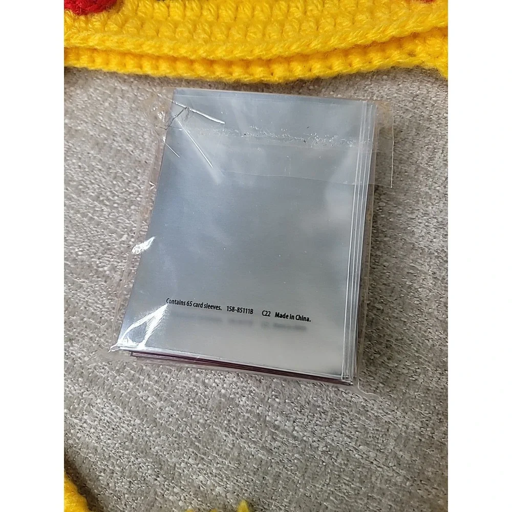 Pokemon Charizard Ultra Premium Box Deck Sleeves & Pikachu Knit Hat Lot‎